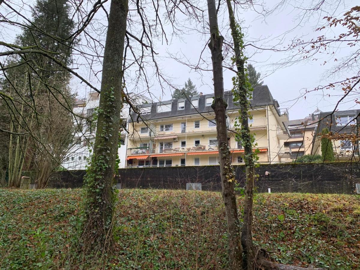 Moderne Ferienwohnung Nahe Swr Und Golfplatz 巴登-巴登 外观 照片